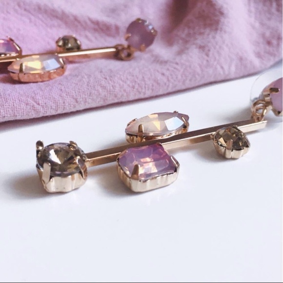 🆕 ELISE Crystal Dangle Drop Earrings - Picture 7 of 8